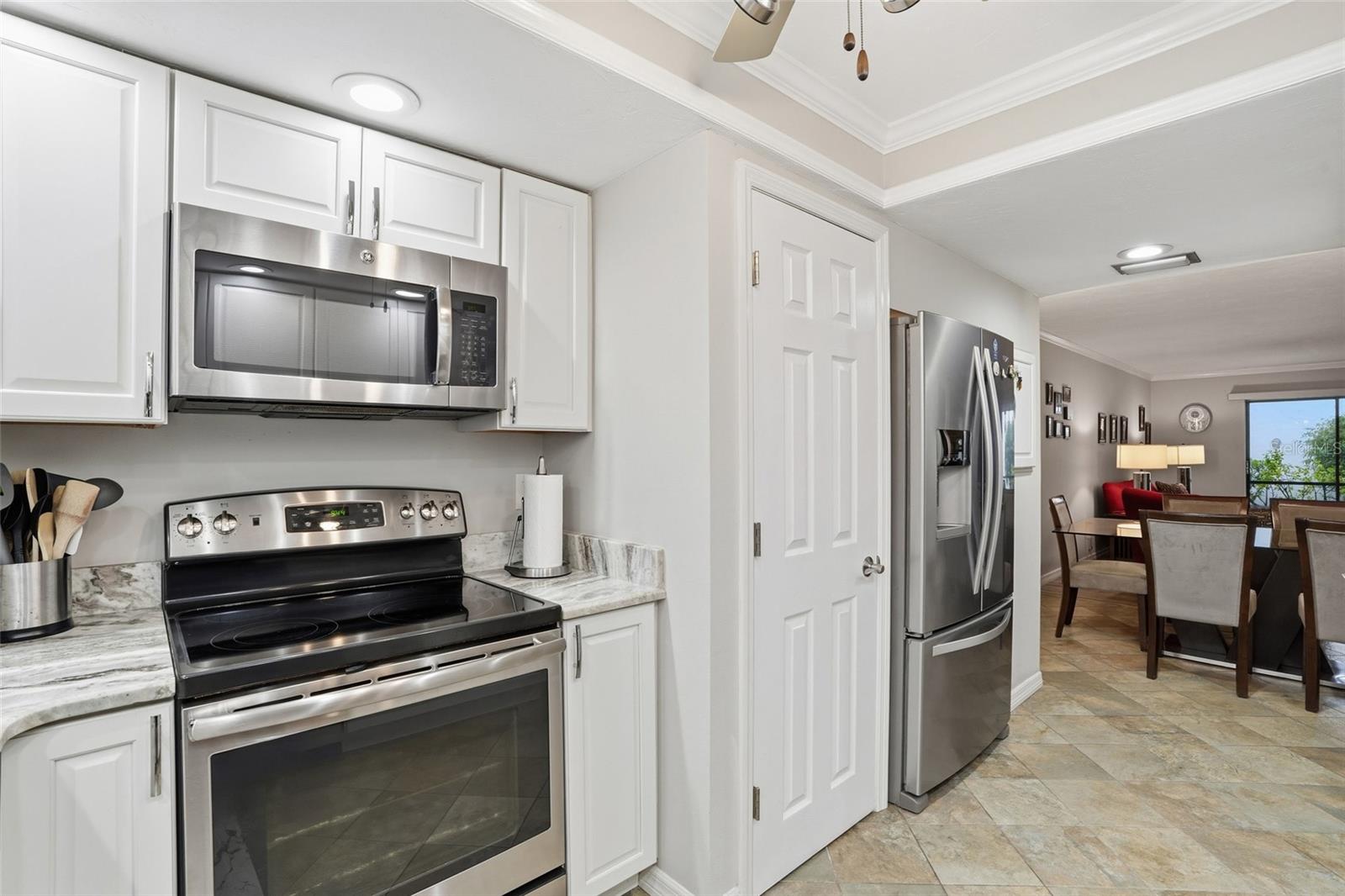 MANASOTA BEACH GARDENS - Residential