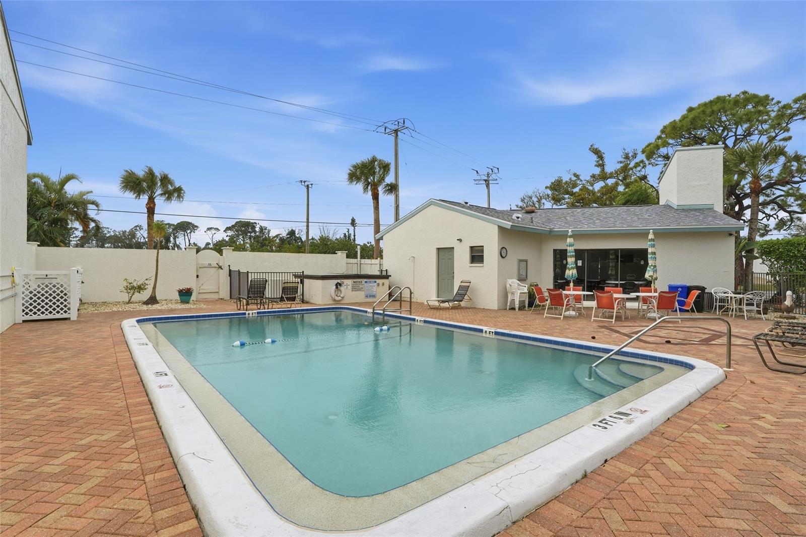 MANASOTA BEACH GARDENS - Residential