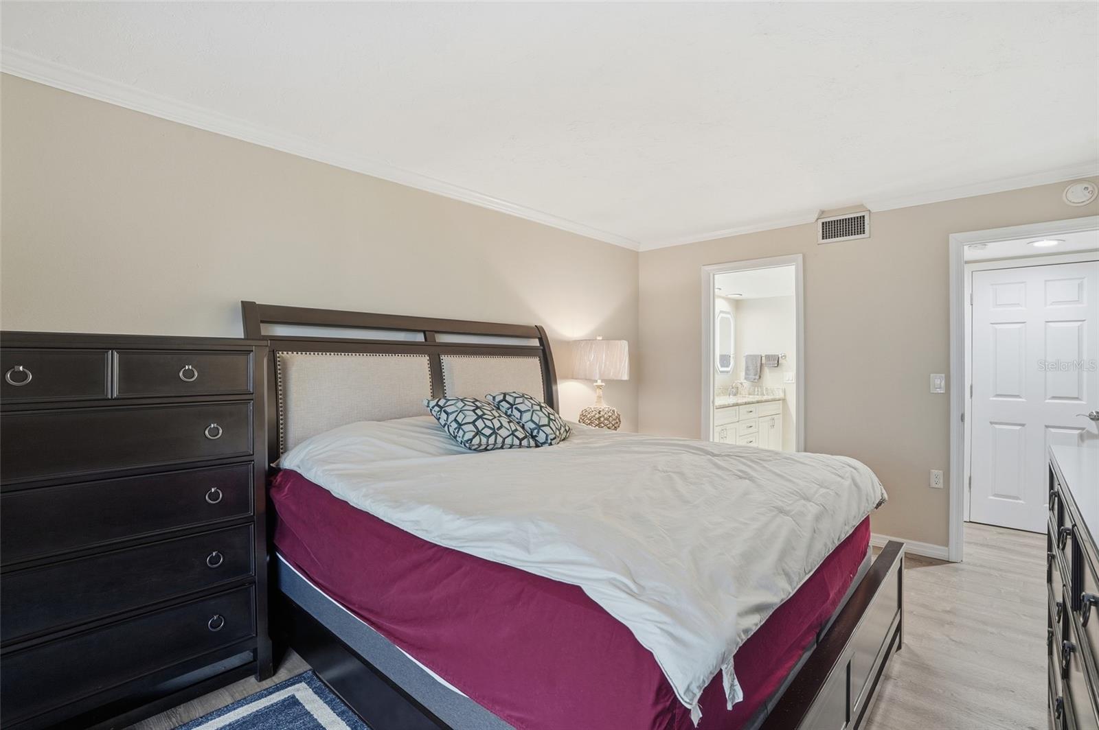 MANASOTA BEACH GARDENS - Residential