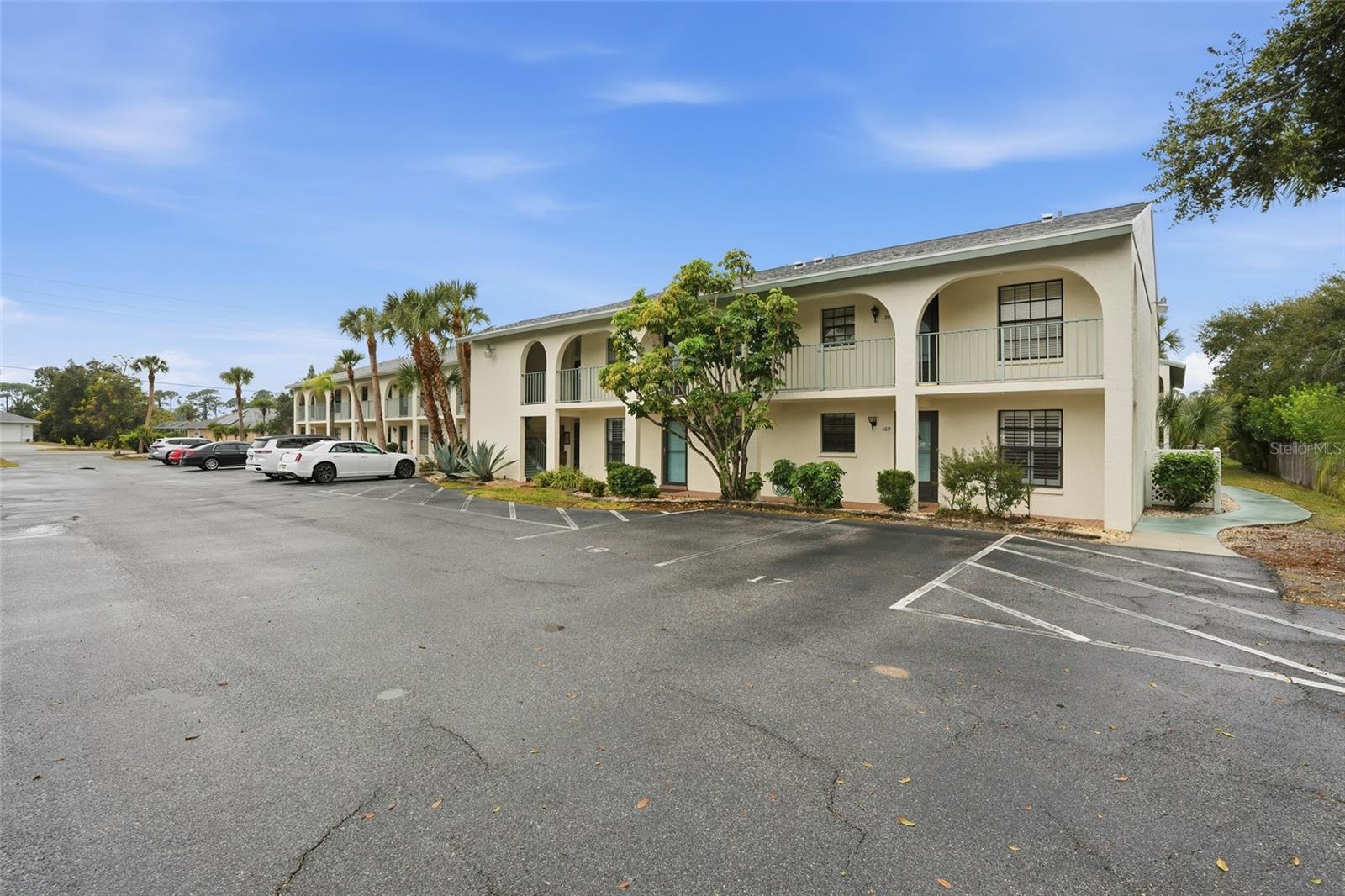 MANASOTA BEACH GARDENS - Residential