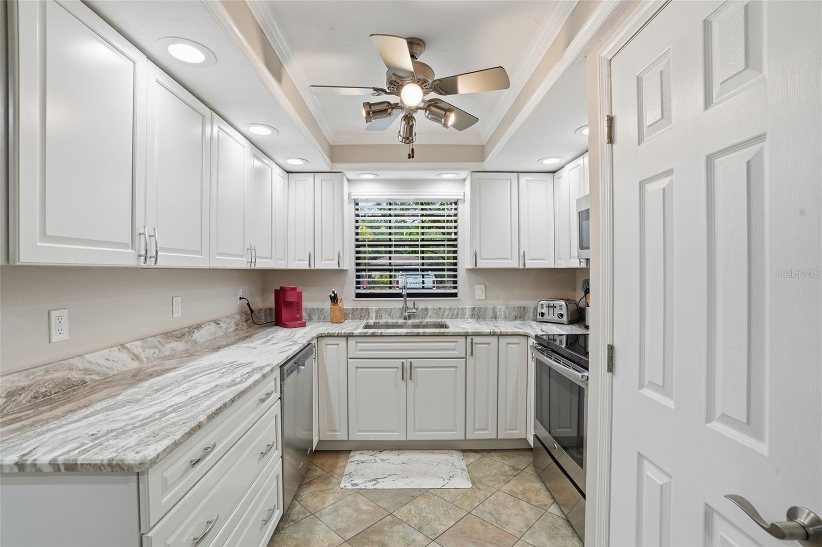 MANASOTA BEACH GARDENS - Residential