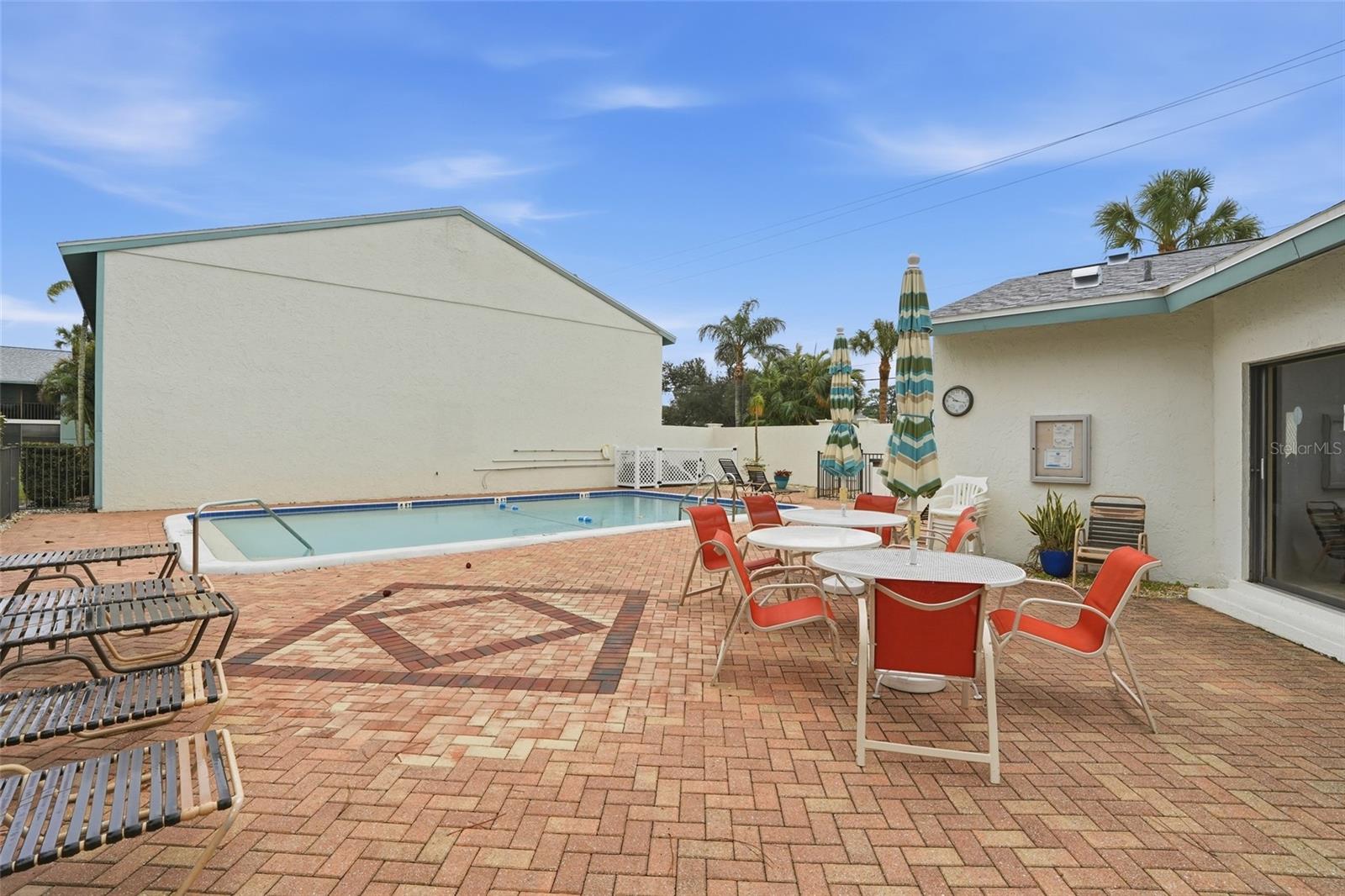 MANASOTA BEACH GARDENS - Residential