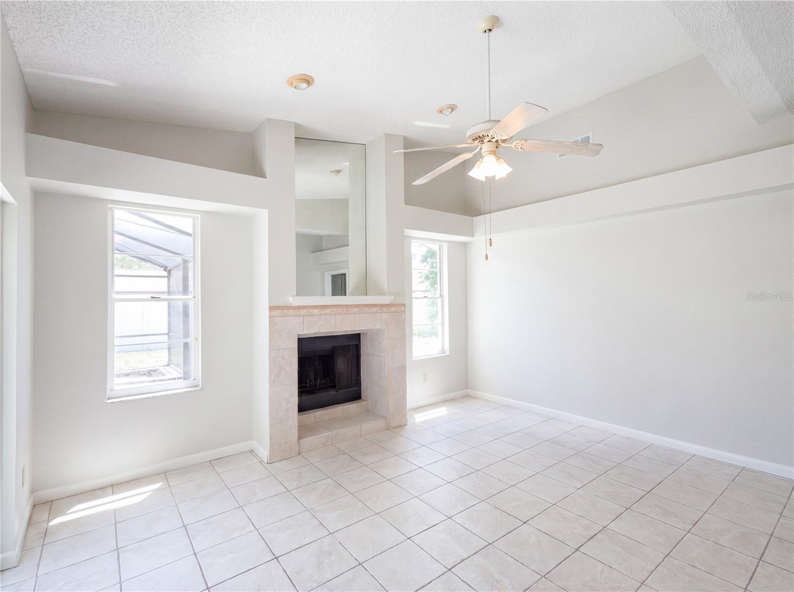 DELTONA LAKES UNIT 31 - Residential