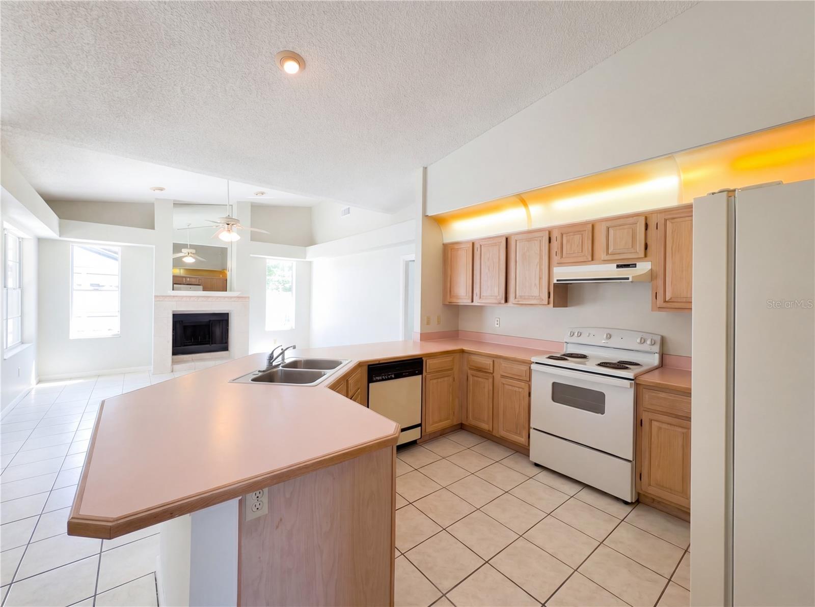 DELTONA LAKES UNIT 31 - Residential