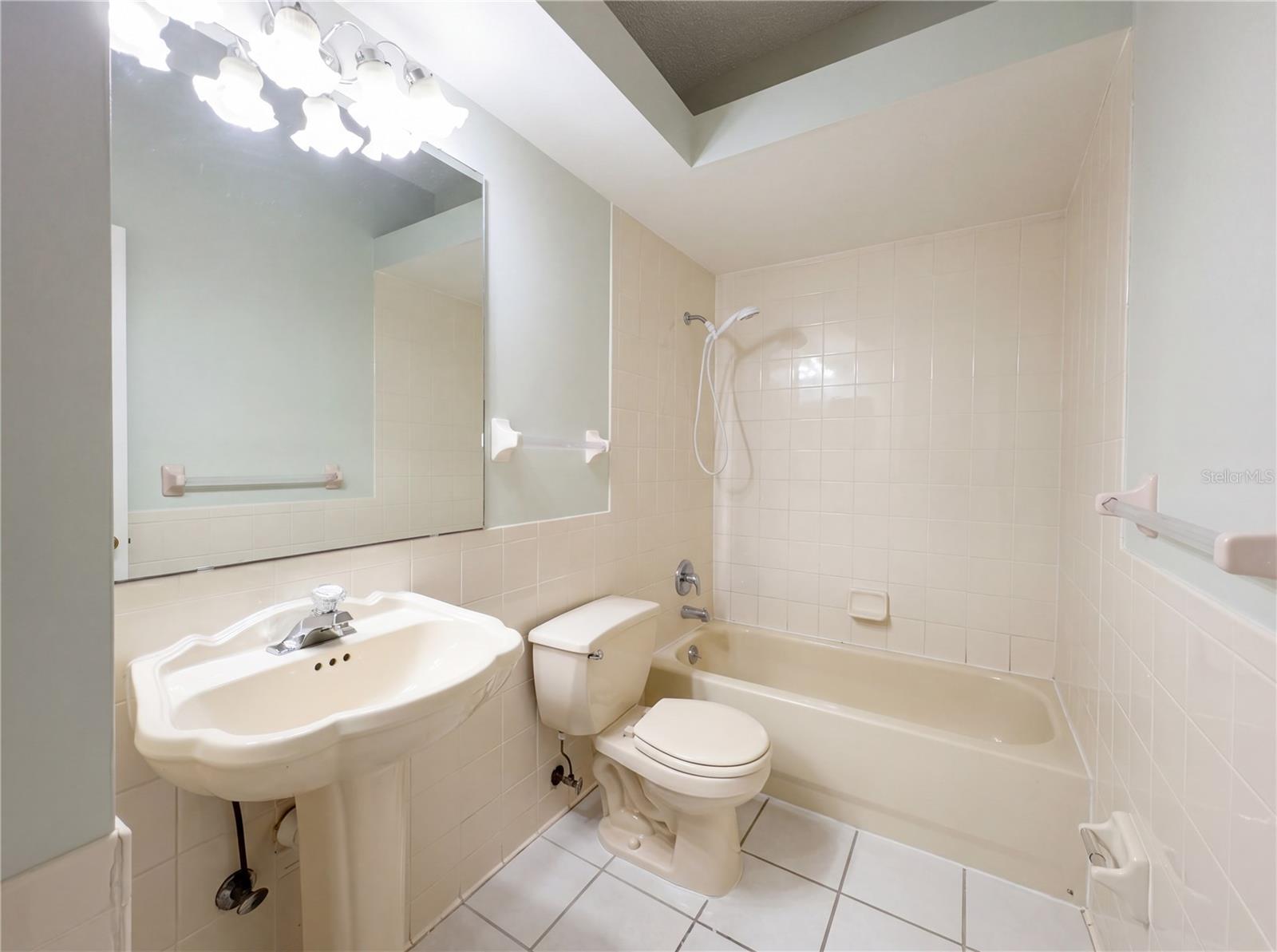 DELTONA LAKES UNIT 31 - Residential