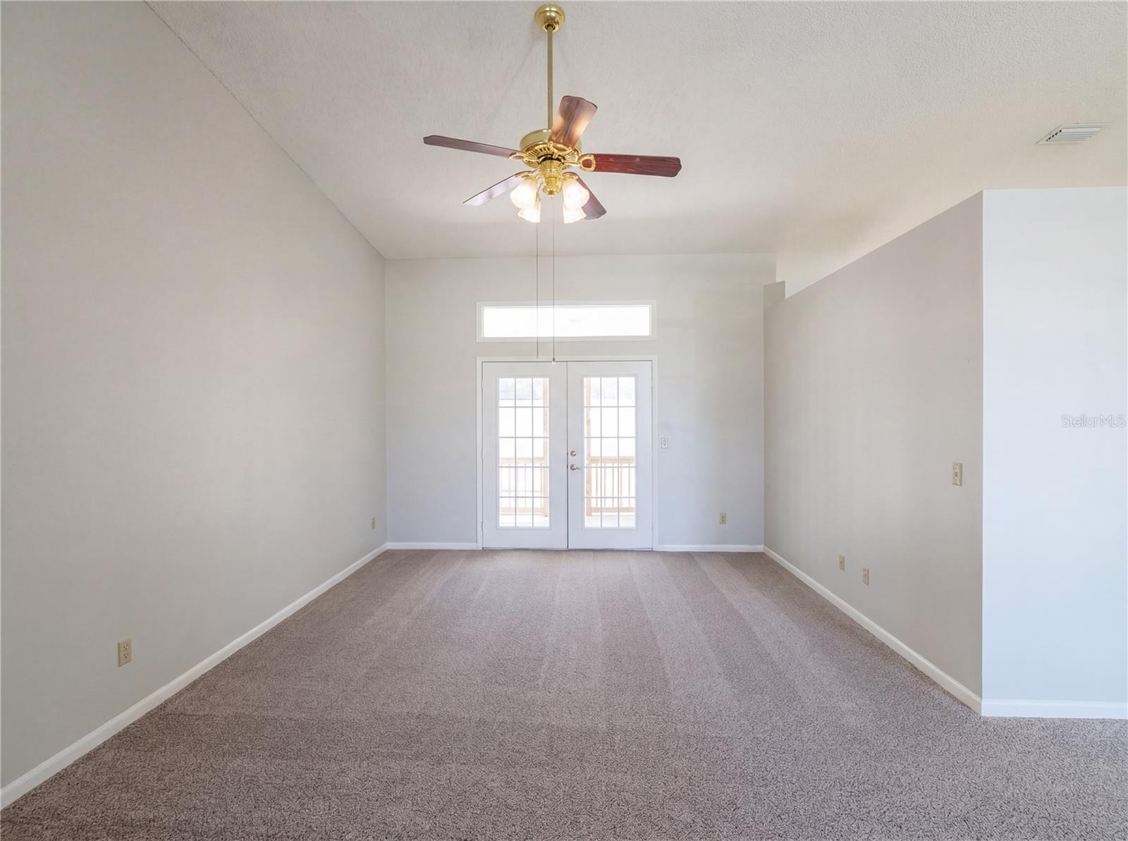 DELTONA LAKES UNIT 31 - Residential