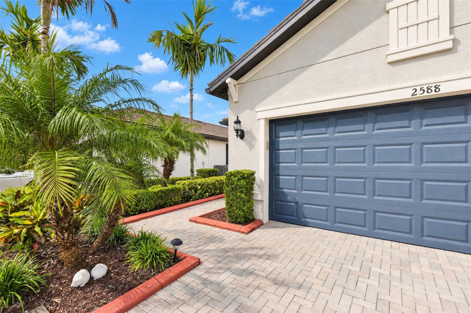 2588 DAISY DRIVE