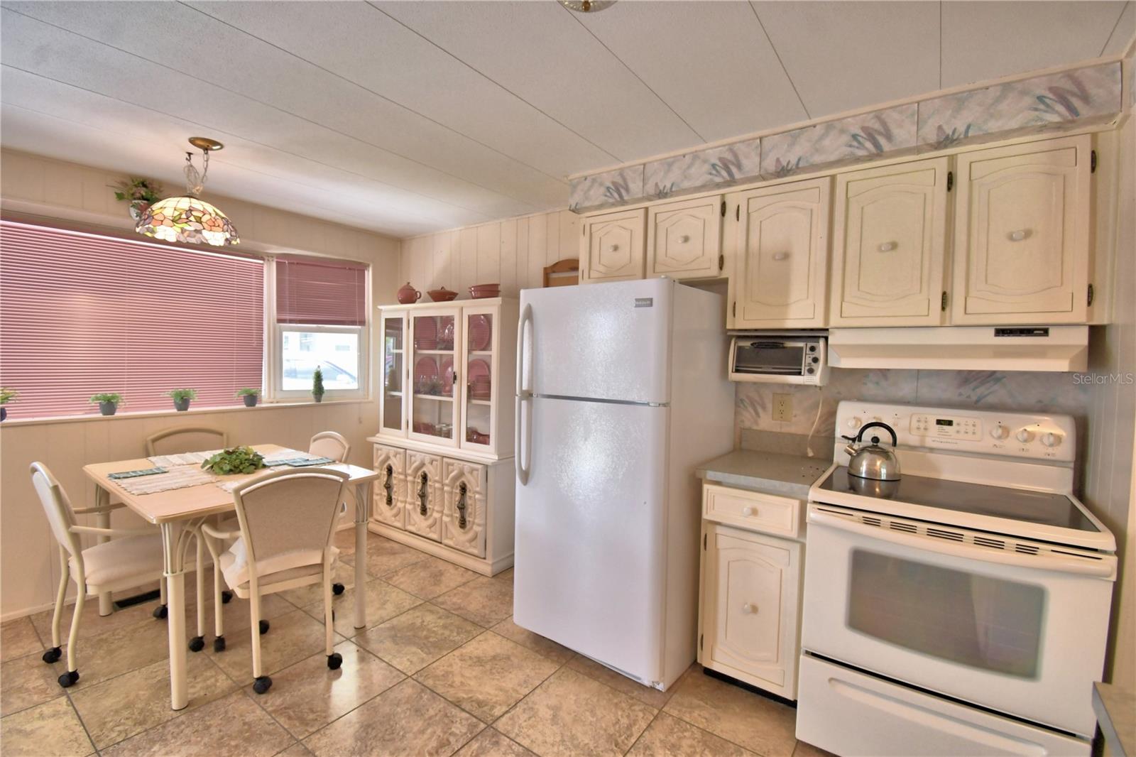 ARIANA SHORES MHP - Residential