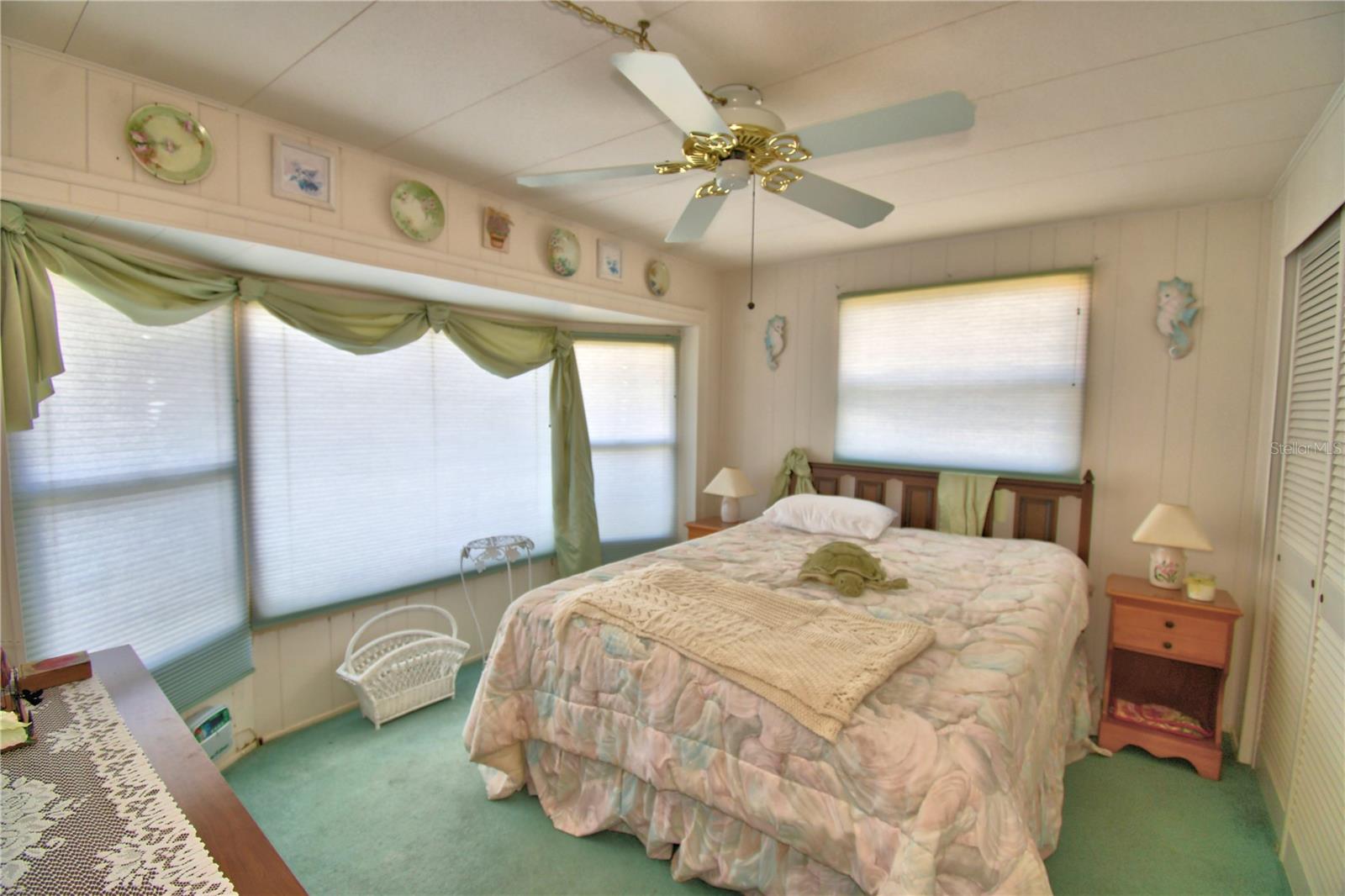 ARIANA SHORES MHP - Residential