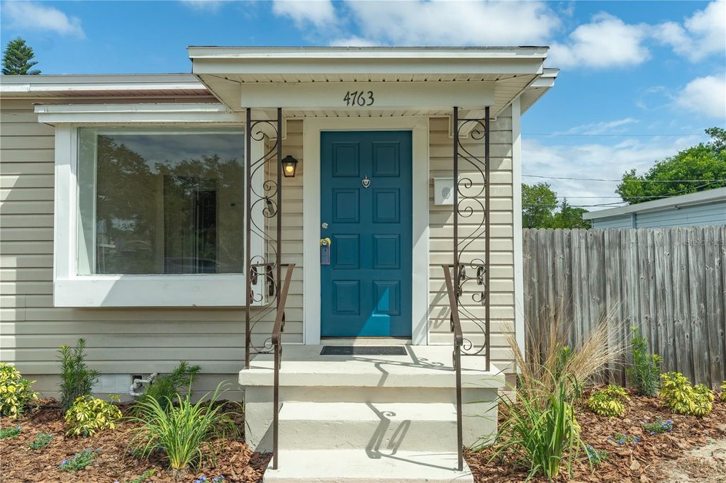 Photo of 4763 21st Avenue N, St Petersburg, FL 33713 (MLS # TB8494406)