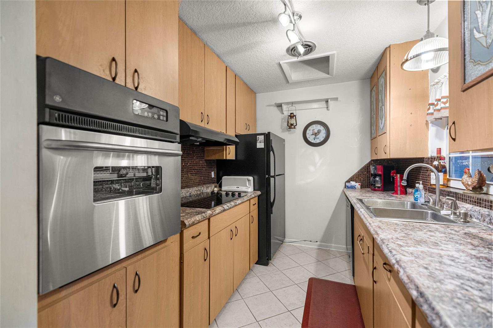 BELLEVIEW - Residential