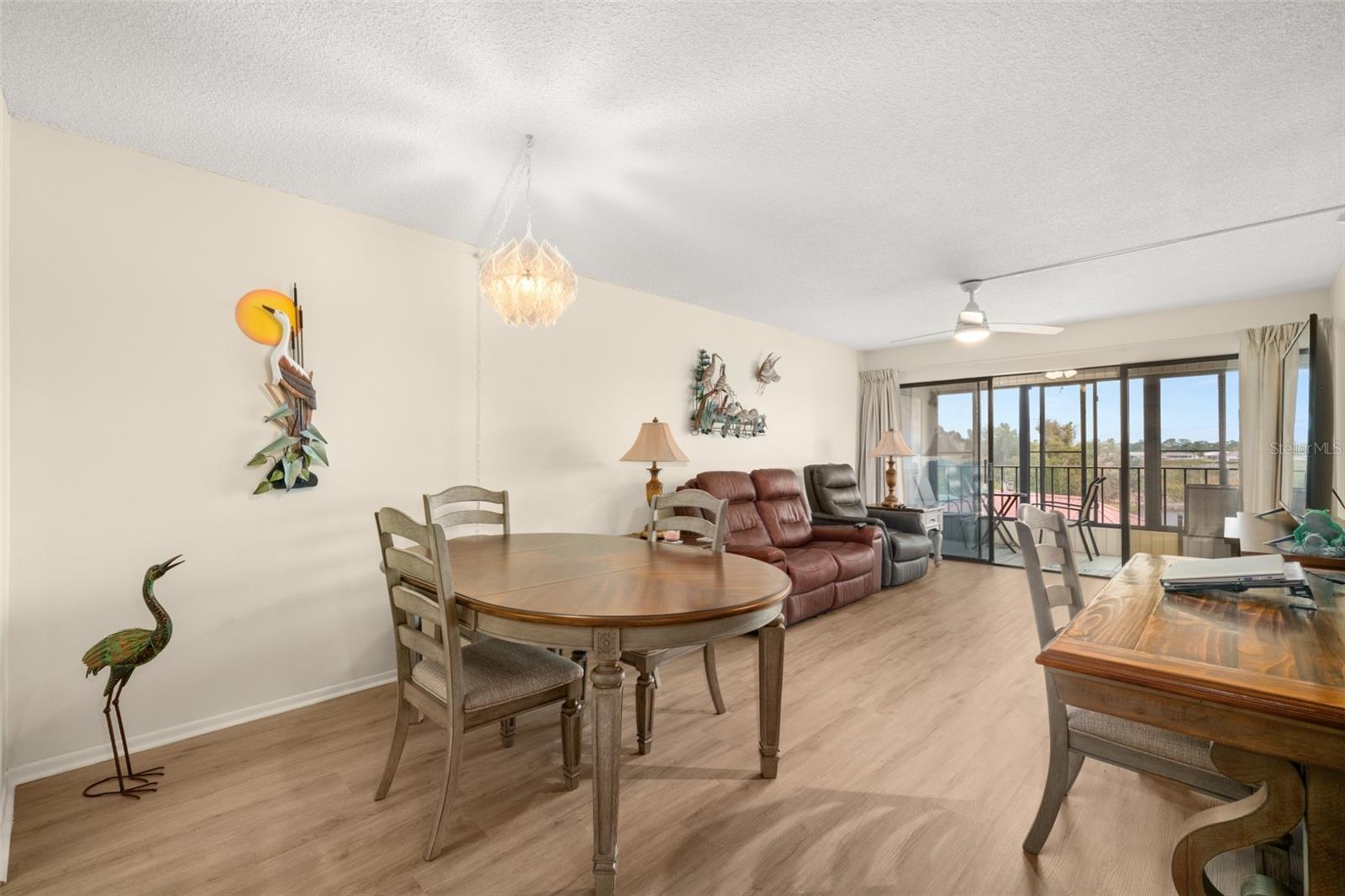 SUN N LAKE - Residential