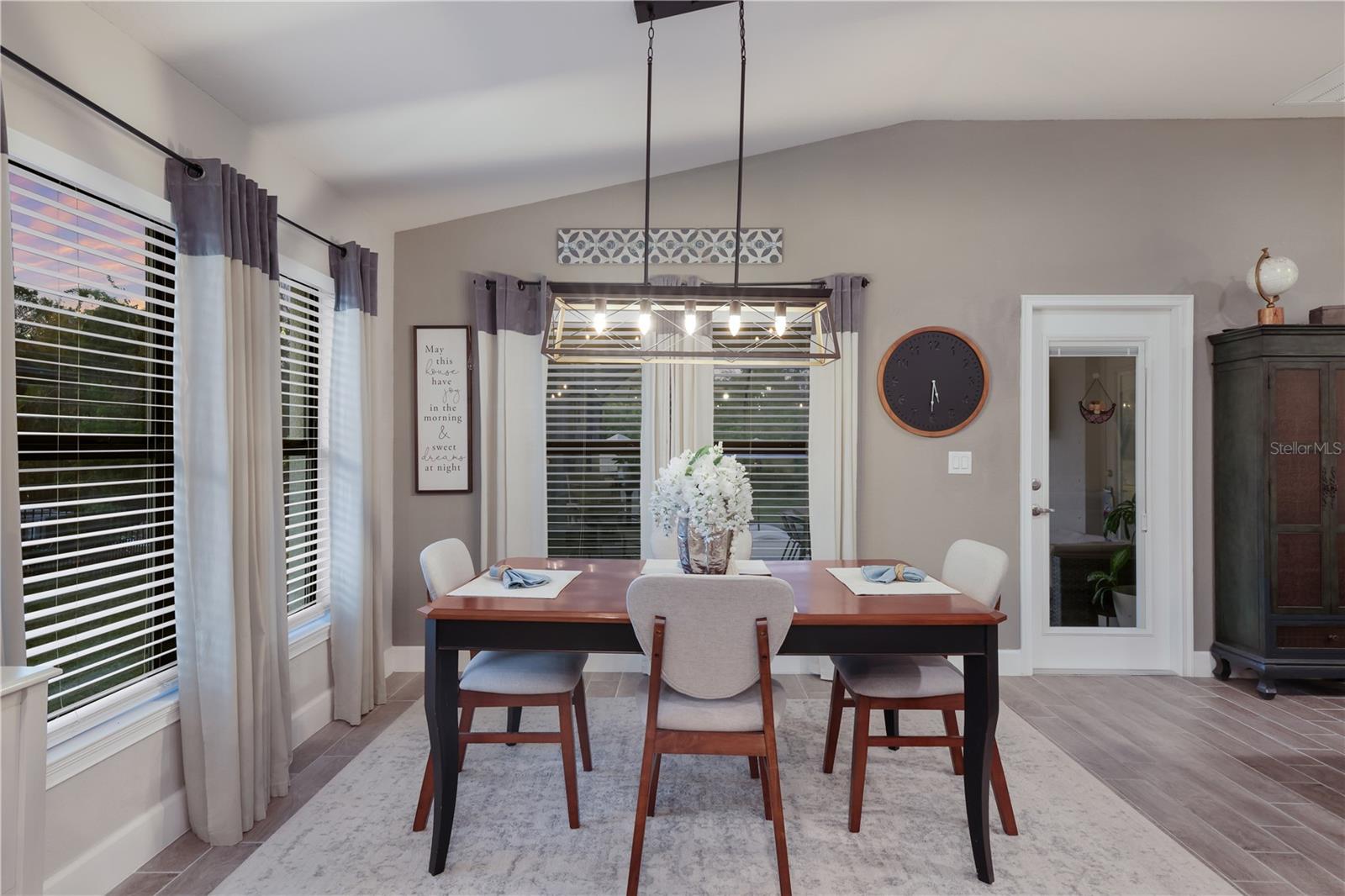 GRAND OAK PRESERVE FKA THE PONDS - Residential