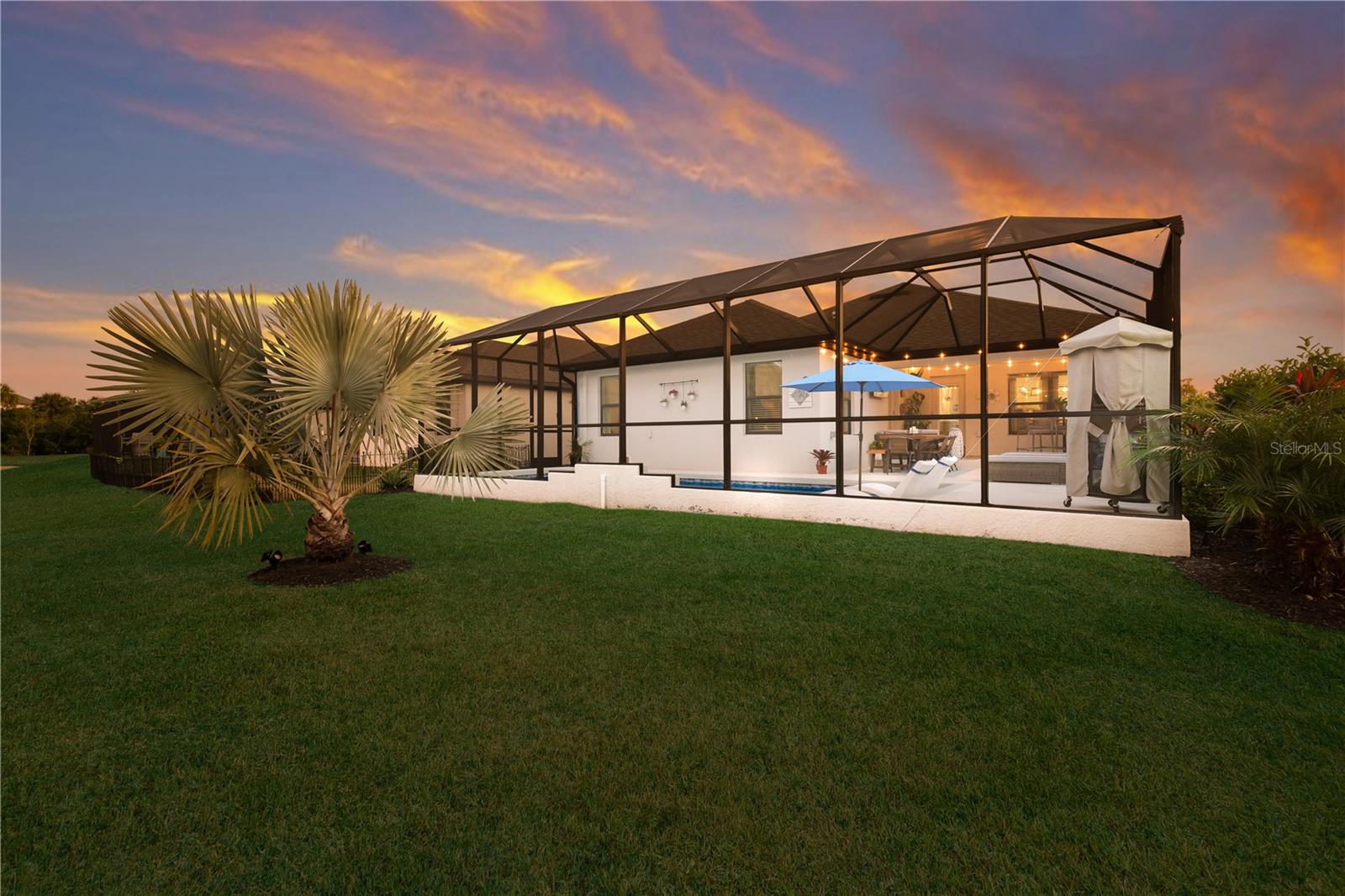 GRAND OAK PRESERVE FKA THE PONDS - Residential