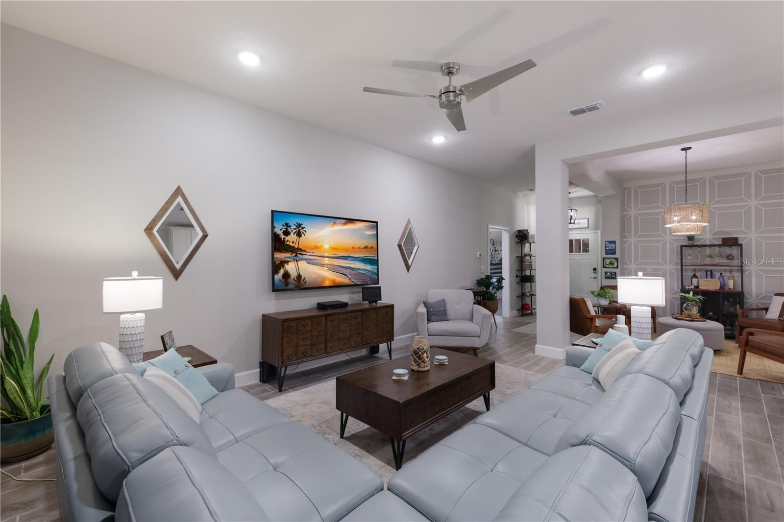 GRAND OAK PRESERVE FKA THE PONDS - Residential