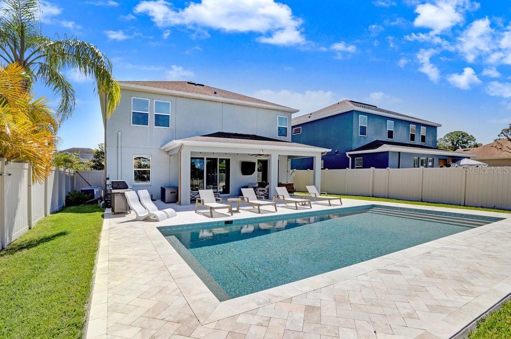 8012 RED ORCHARD COURT