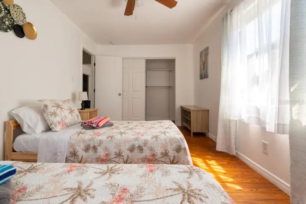 YEARWOOD-WADFORD-HAMILTON ADD TO LARGO - Residential