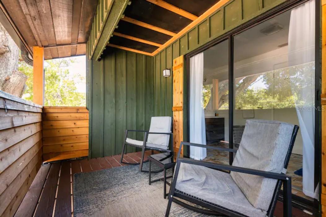 YEARWOOD-WADFORD-HAMILTON ADD TO LARGO - Residential