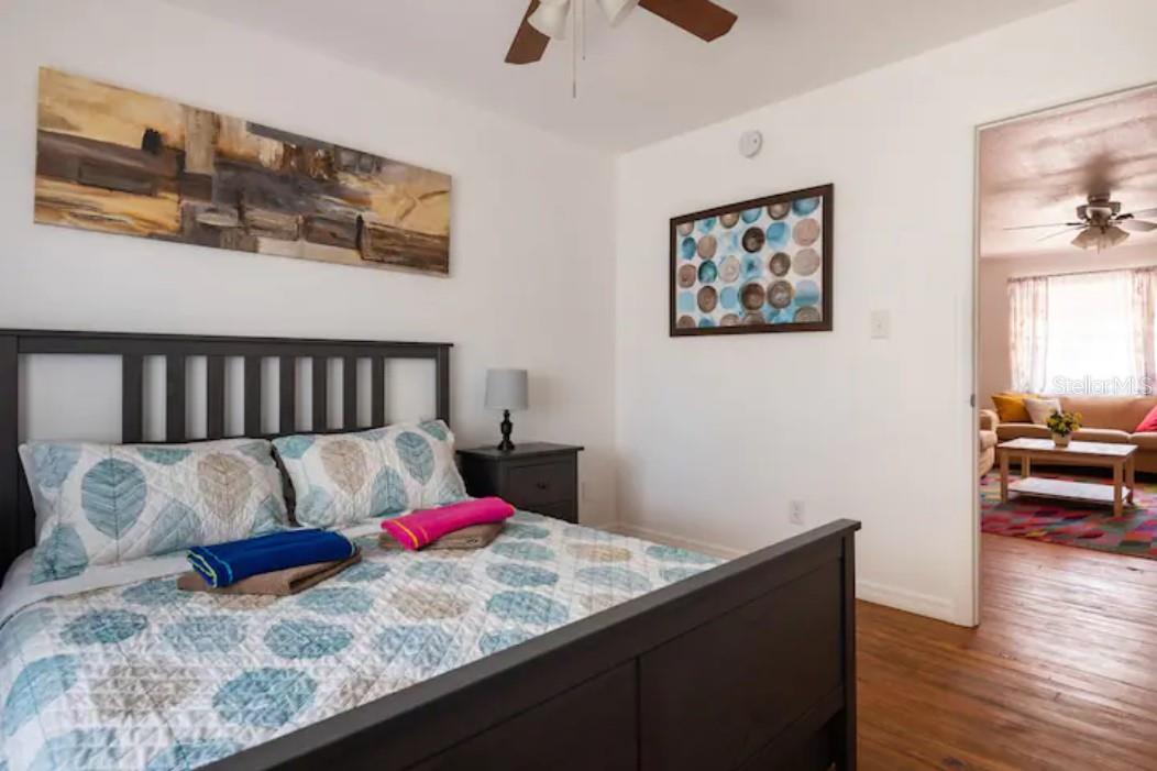 YEARWOOD-WADFORD-HAMILTON ADD TO LARGO - Residential