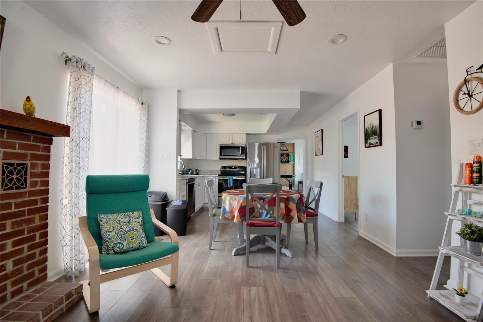 YEARWOOD-WADFORD-HAMILTON ADD TO LARGO - Residential