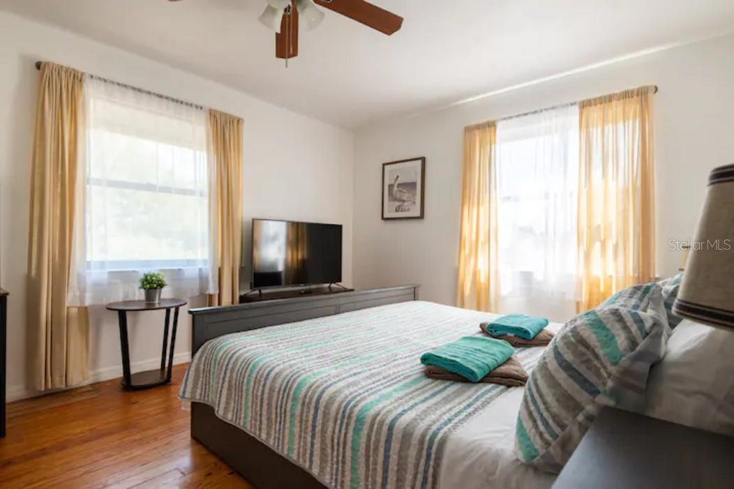 YEARWOOD-WADFORD-HAMILTON ADD TO LARGO - Residential