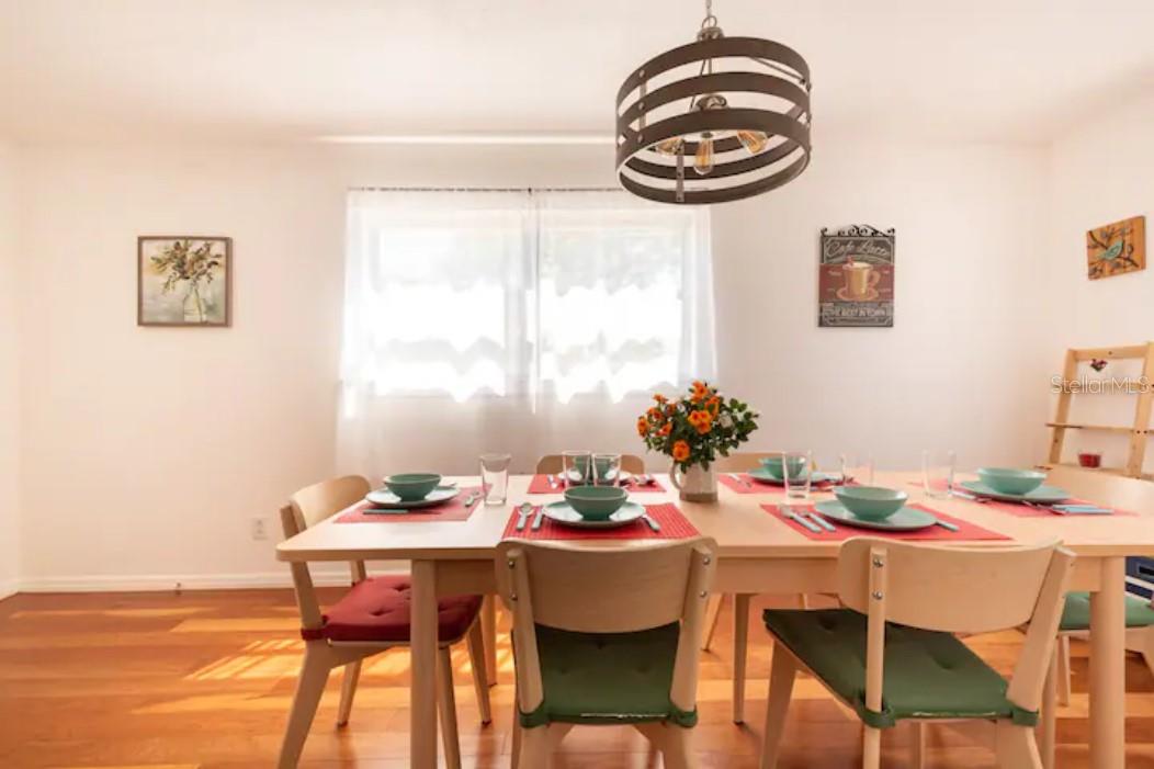 YEARWOOD-WADFORD-HAMILTON ADD TO LARGO - Residential