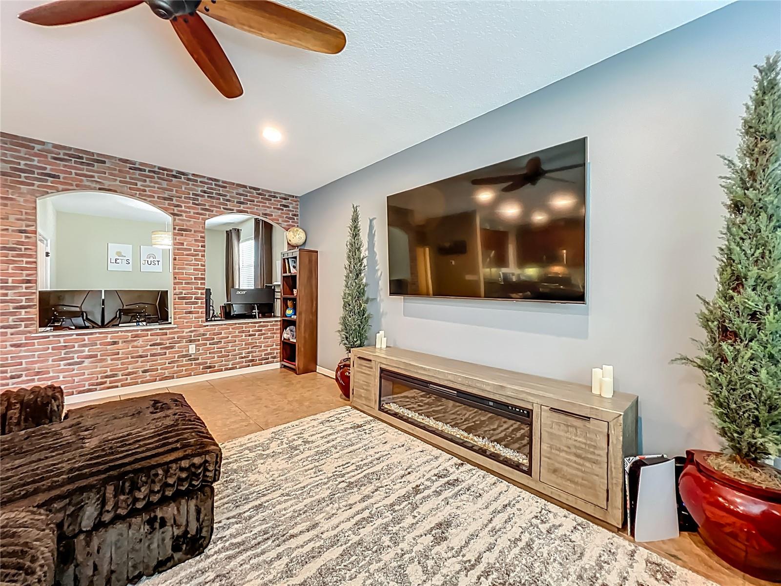 TIERRA BELLA SUB - Residential