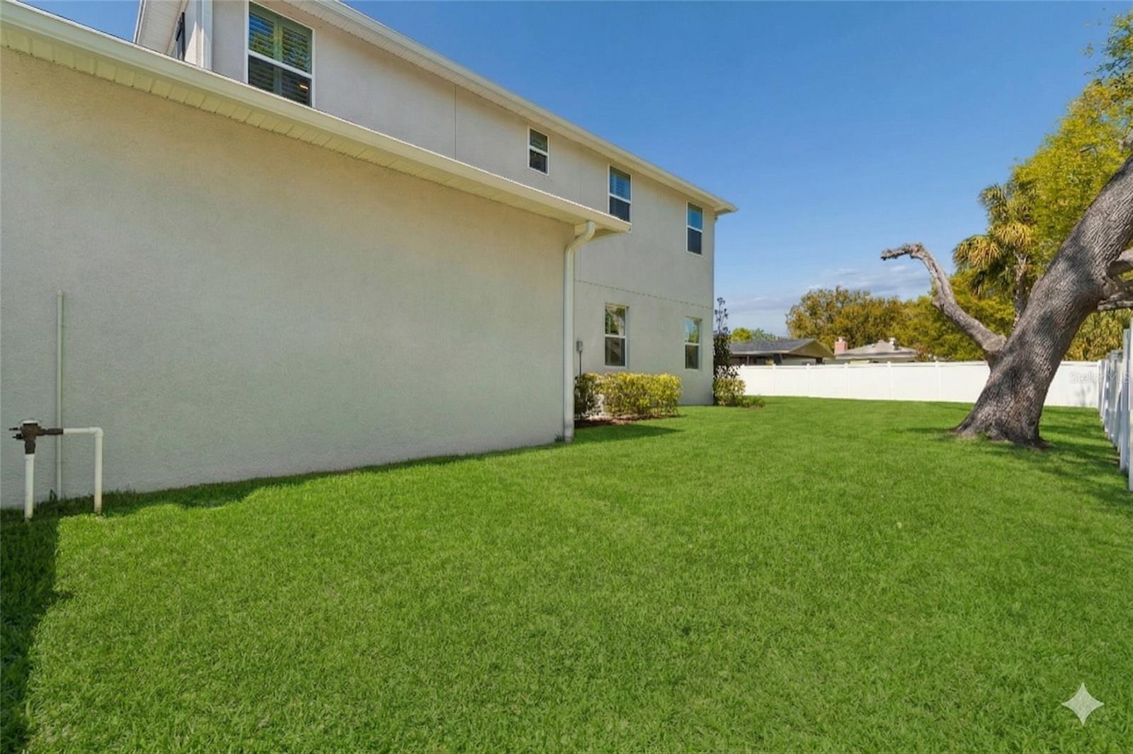 GANDY BOULEVARD PARK - Residential