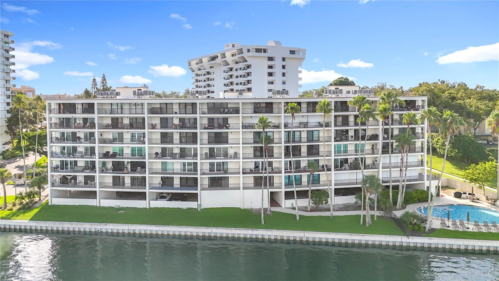 VIEWPOINT-ON-THE-BAY CONDO - Residential