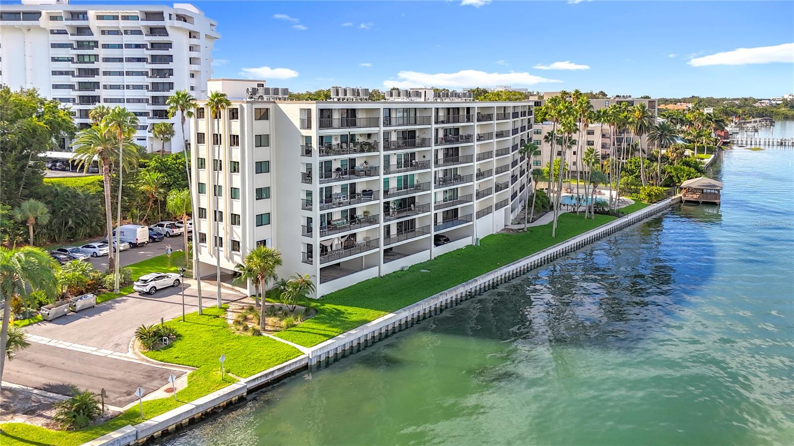 VIEWPOINT-ON-THE-BAY CONDO - Residential