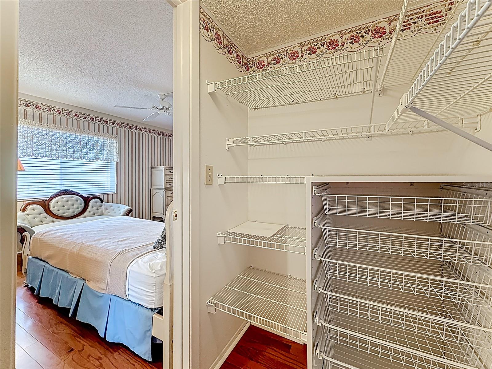 VIEWPOINT-ON-THE-BAY CONDO - Residential