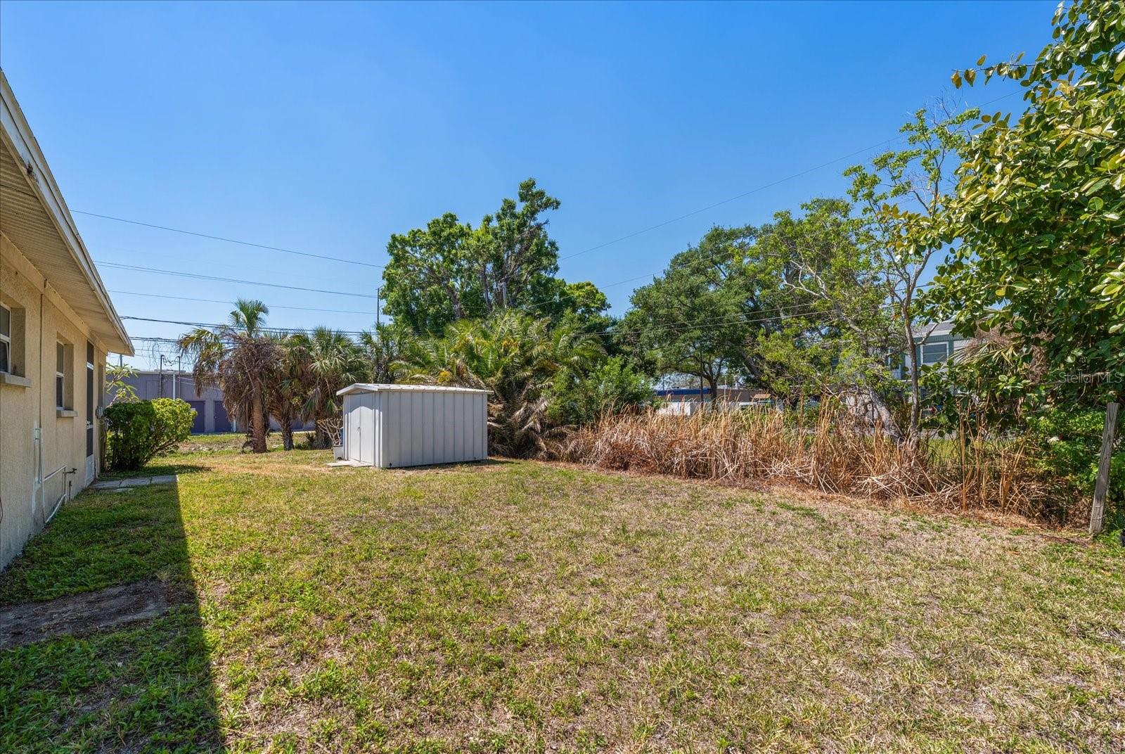 LAKE PEARL ESTATES - Residential