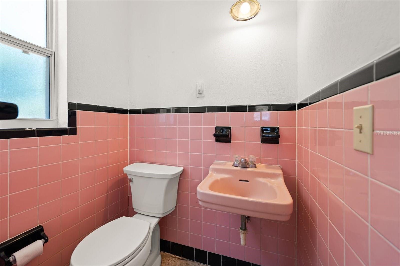 LAKE PEARL ESTATES - Residential