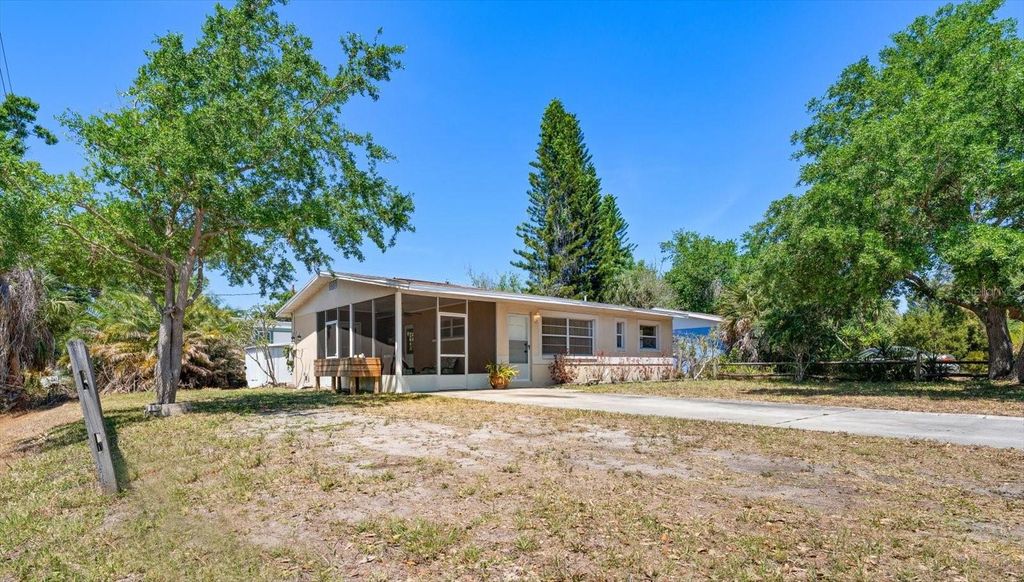 Photo of 7504 91st Street, Seminole, FL 33777 (MLS # TB8498859)