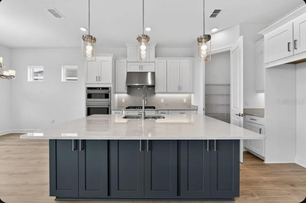 11232 CARDING MILL LANE