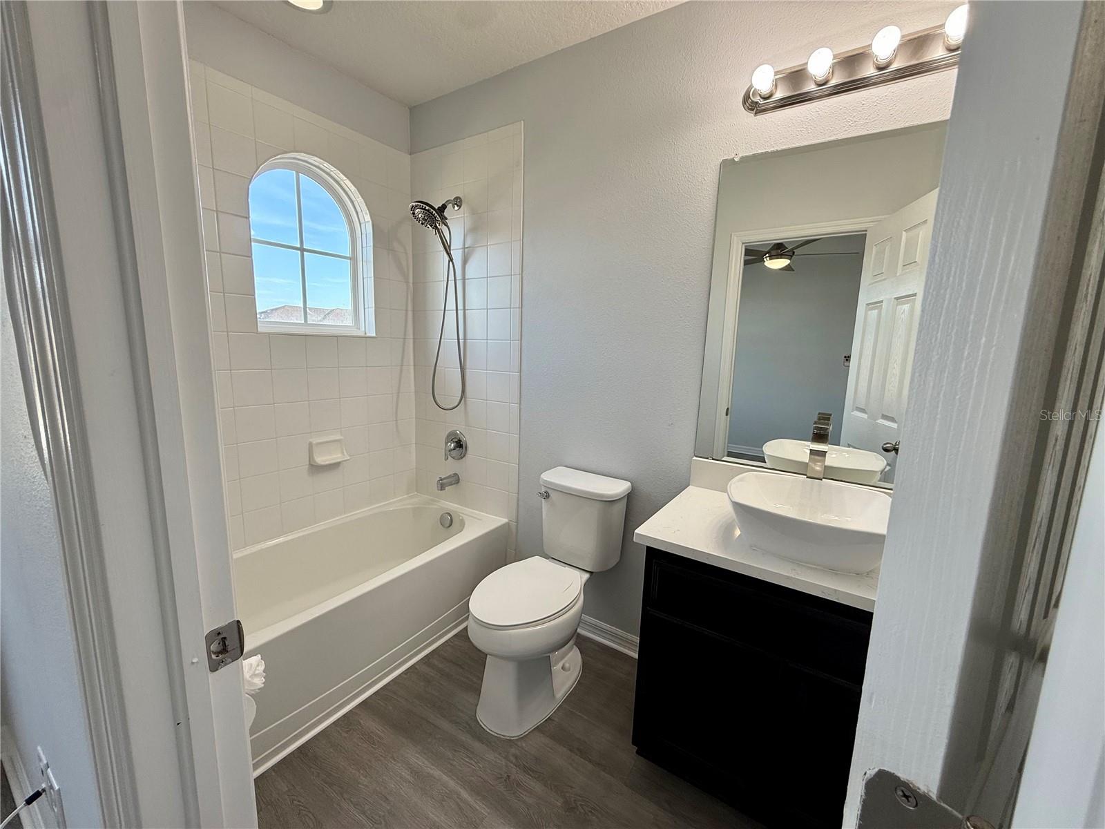 OAK CREEK PRCL 2 UNIT 2A - Residential Lease