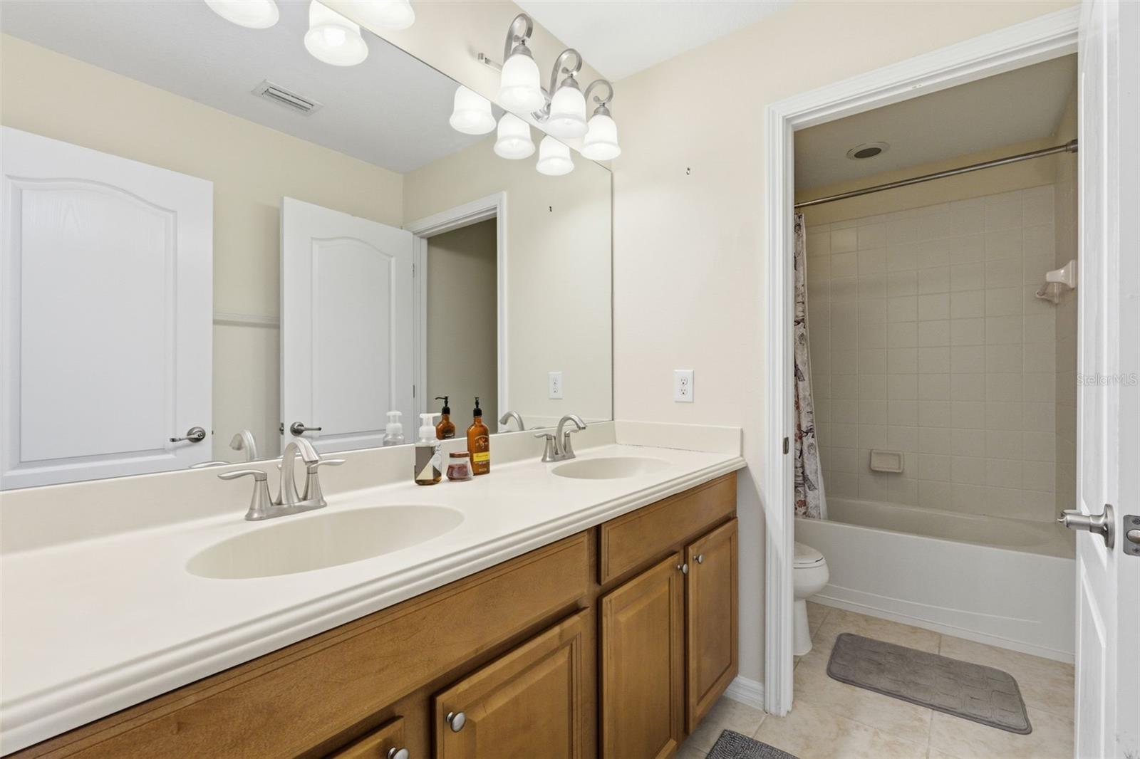 SOUTH FORK UNIT 8 - Residential