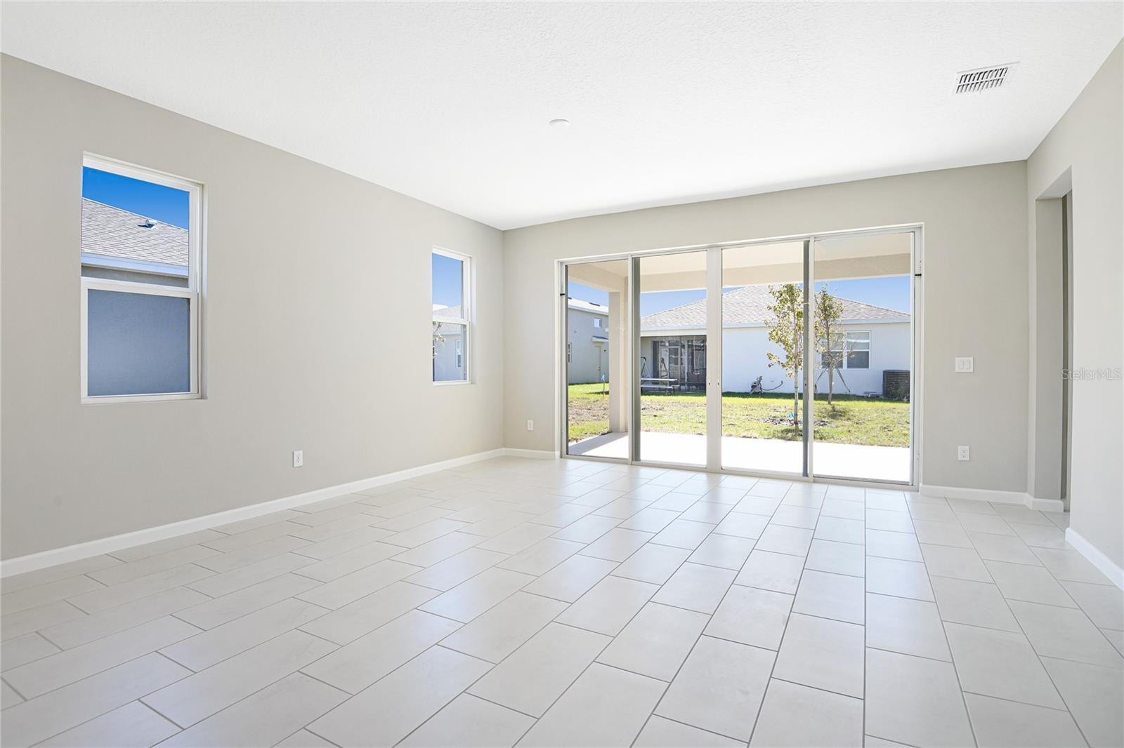 4252 SAWTOOTH COURT