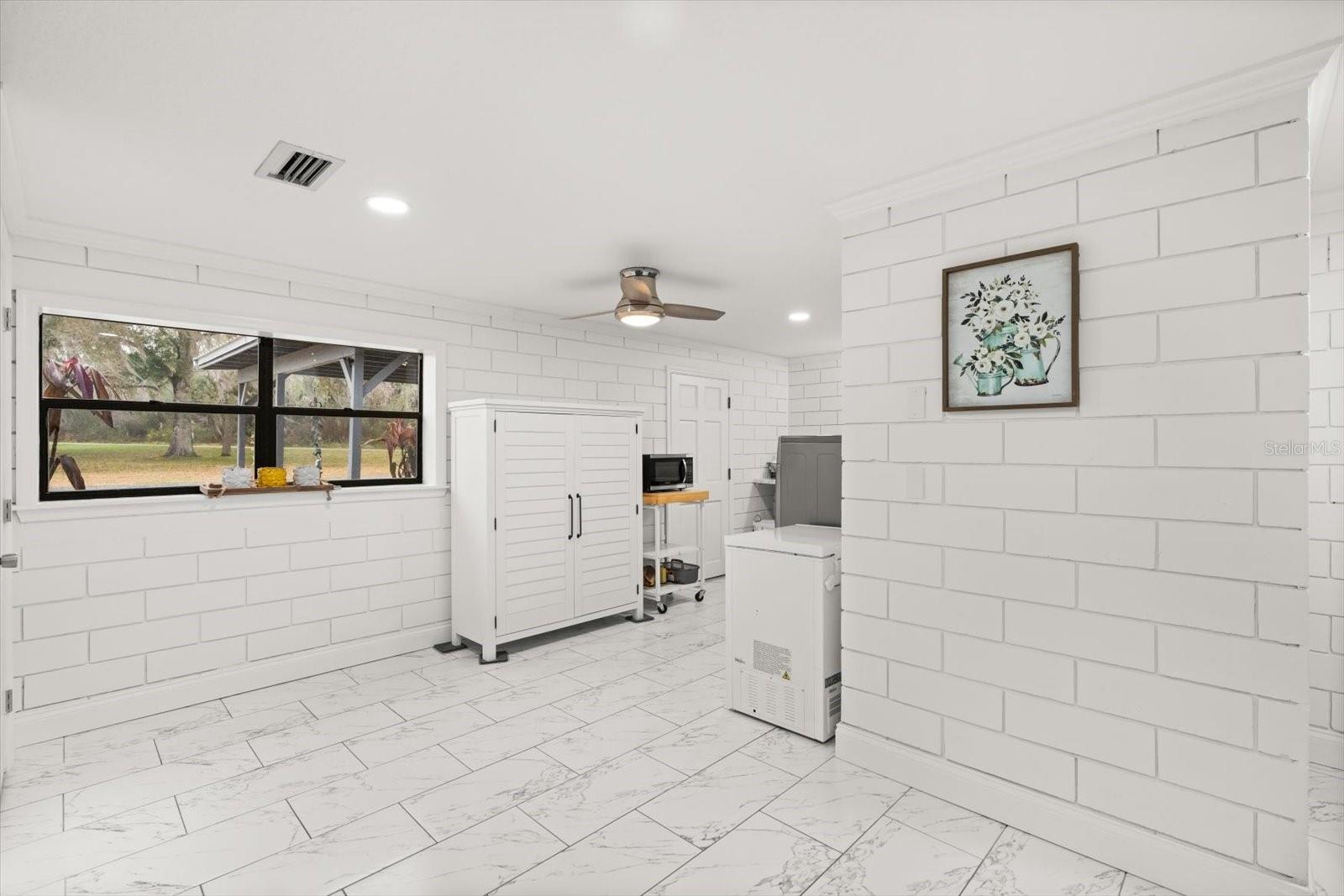 ASSESSORS SUB LOTS 3 & 5 VOLUSIA - Residential