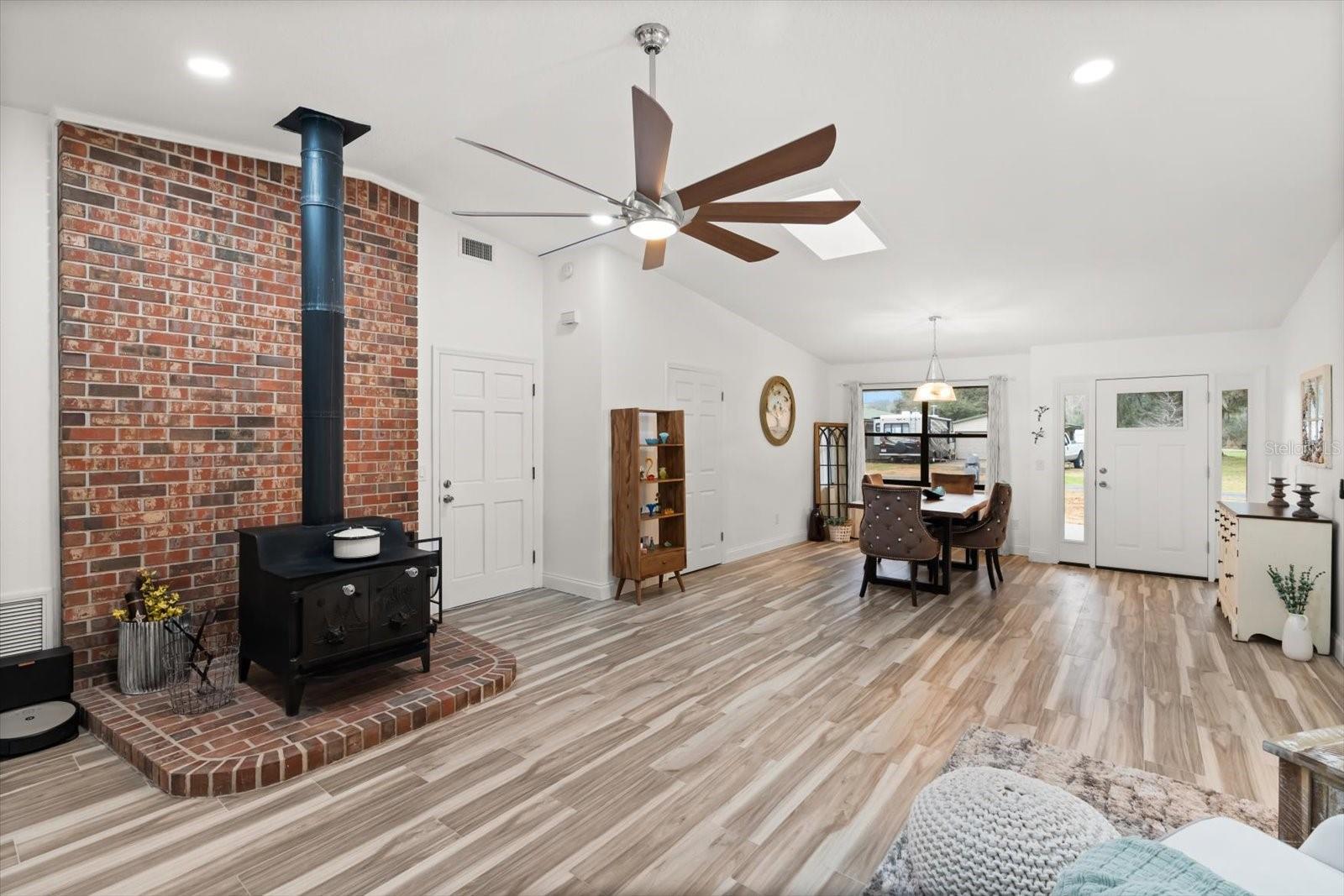 ASSESSORS SUB LOTS 3 & 5 VOLUSIA - Residential