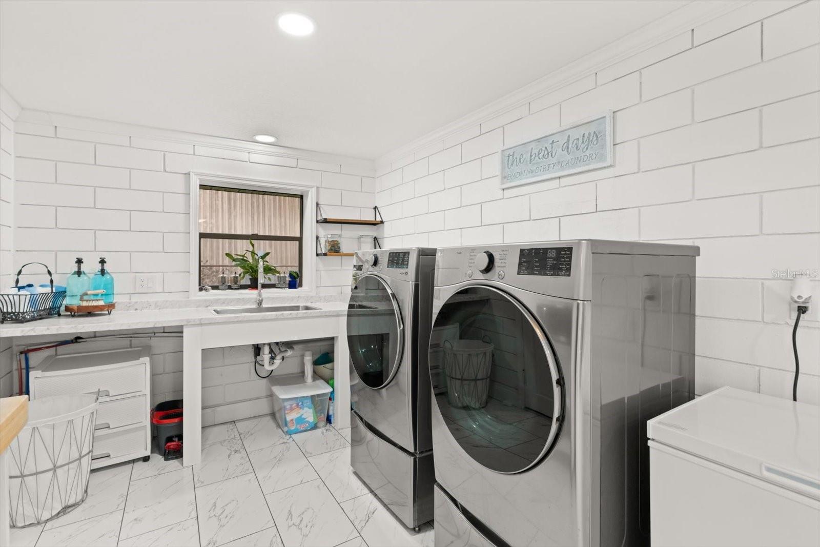 ASSESSORS SUB LOTS 3 & 5 VOLUSIA - Residential