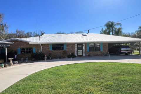 Photo of 1511 Riveredge Court, Astor, FL 32102 (MLS # O6379024)