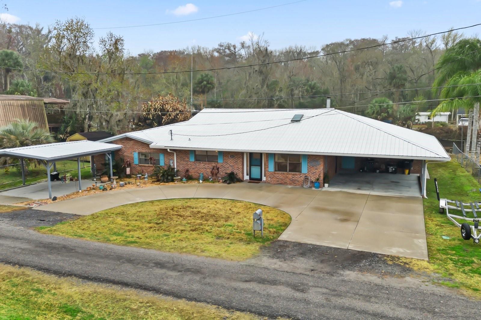 1511 RIVEREDGE COURT