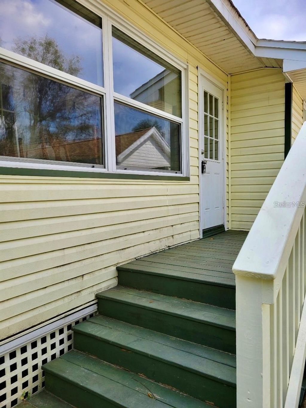 Photo of 1411 E New York Ave, Deland, FL 32724 (MLS # V4948129)