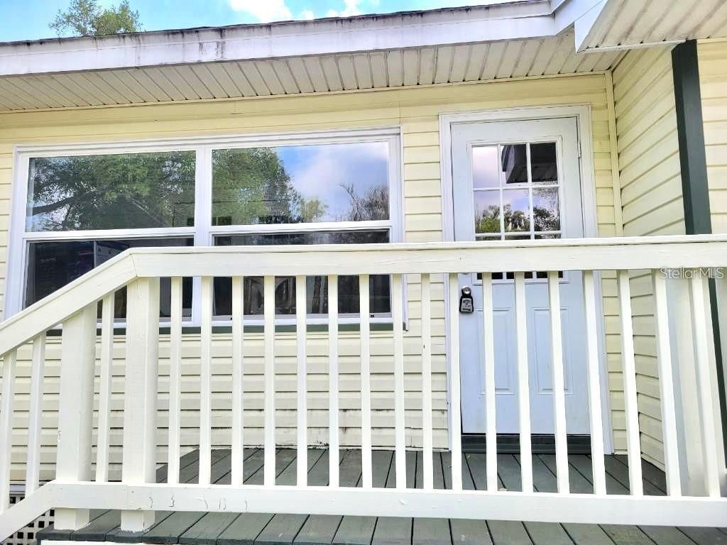 Photo of 1411 E New York Ave, Deland, FL 32724 (MLS # V4948129)