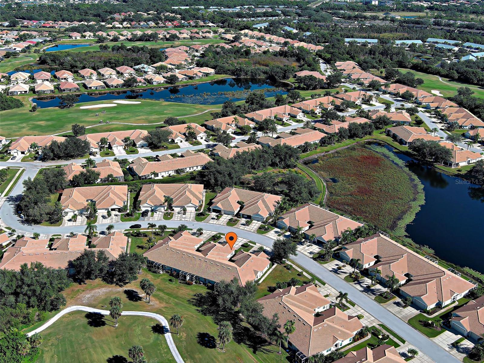 PELICAN POINTE GOLF & COUNTRY CLUB - Residential