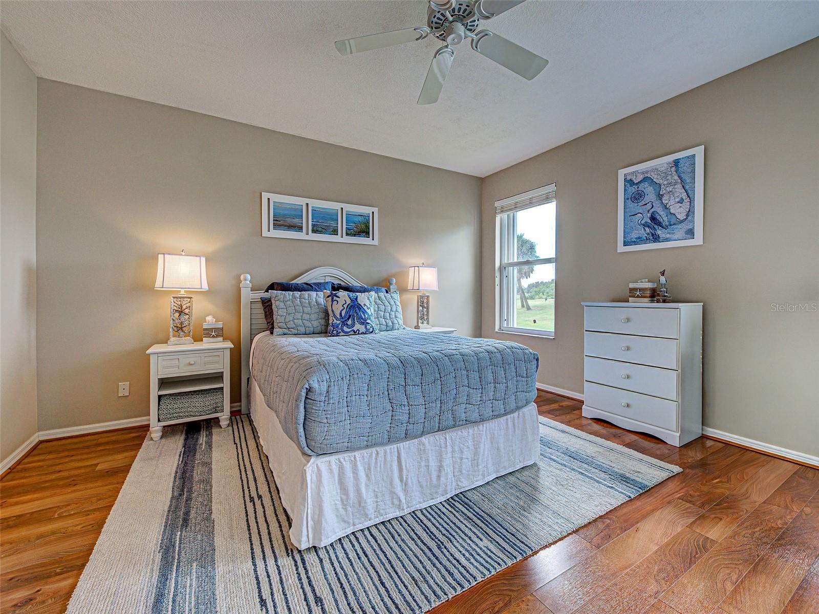 PELICAN POINTE GOLF & COUNTRY CLUB - Residential