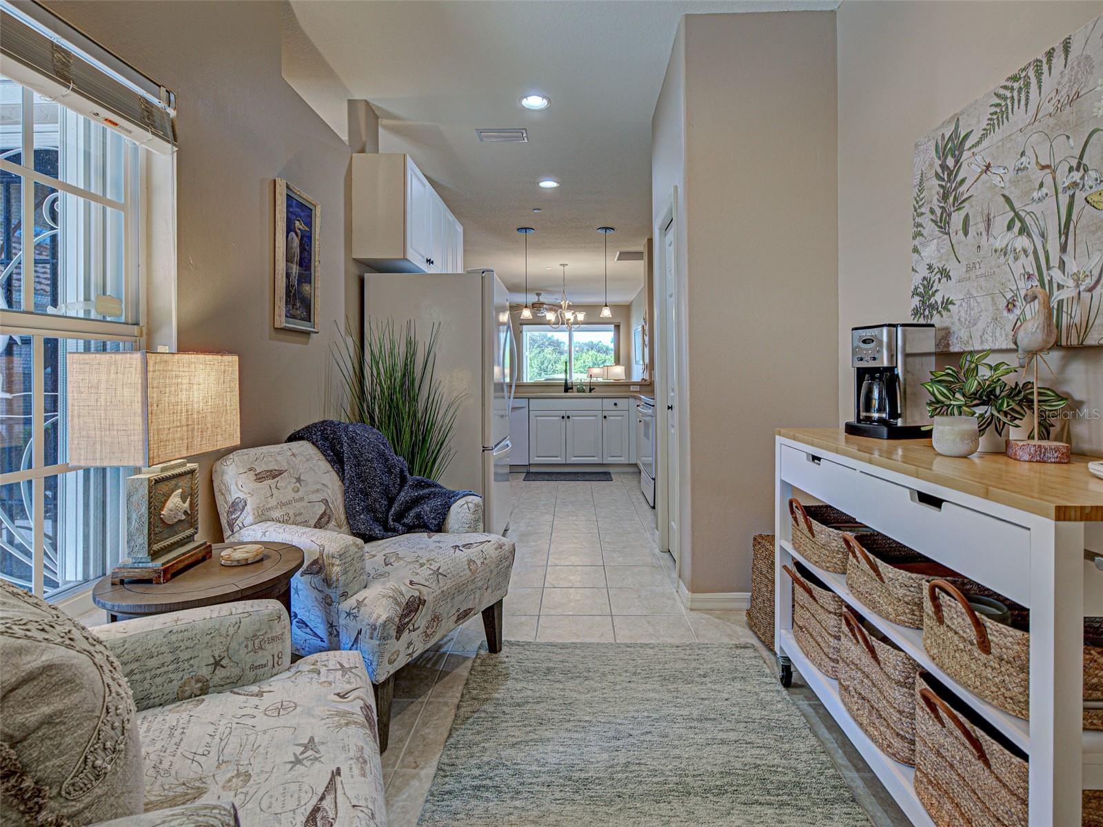 PELICAN POINTE GOLF & COUNTRY CLUB - Residential