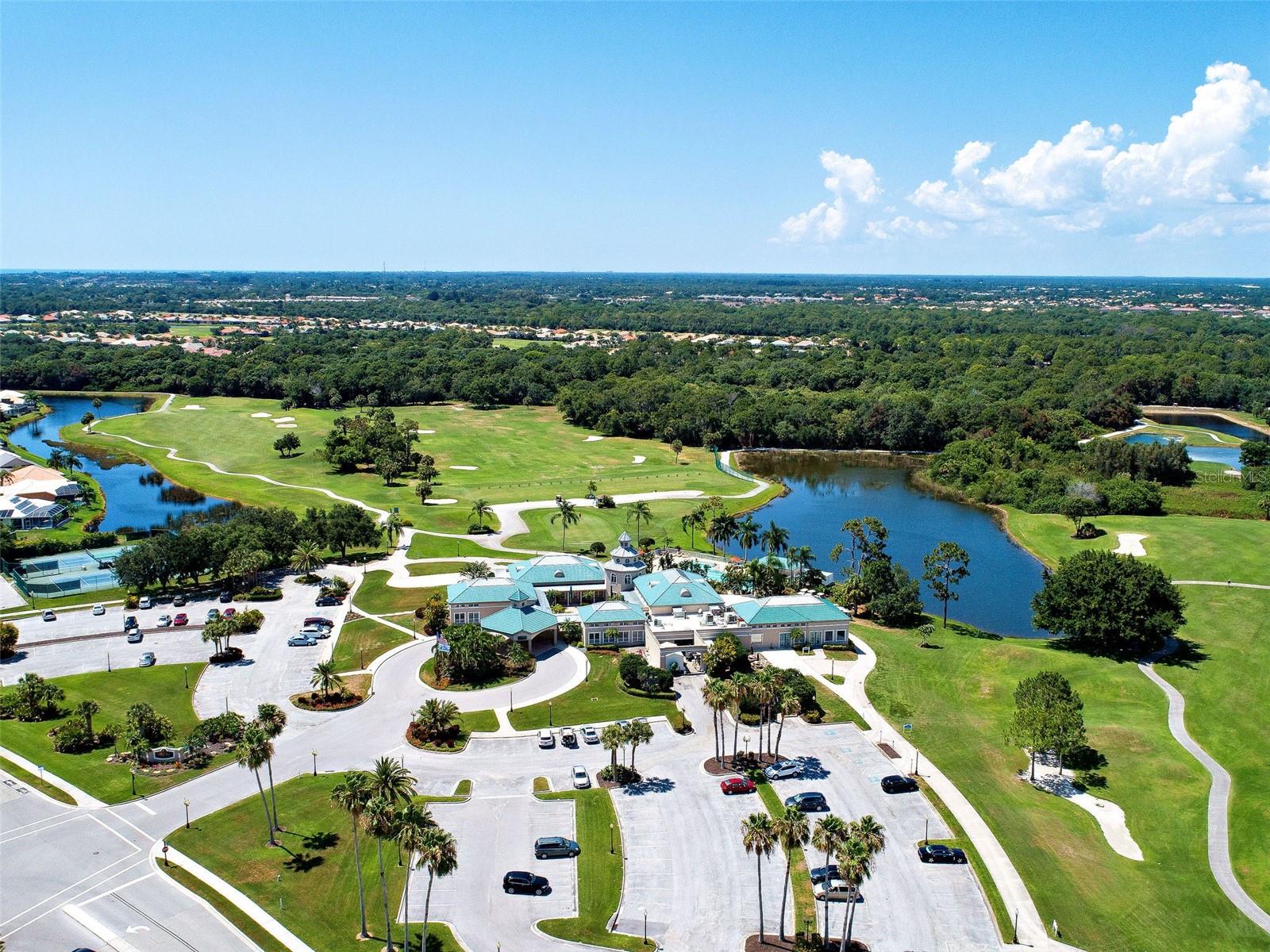 PELICAN POINTE GOLF & COUNTRY CLUB - Residential