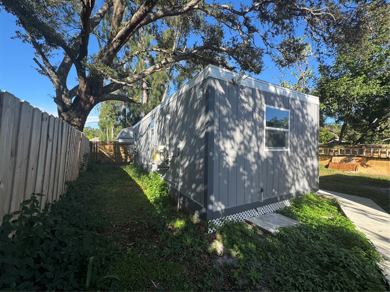 LEALMAN HIGHLANDS 2 - Residential Lease